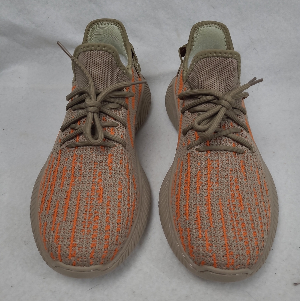 Cestfini brown & Orange running men's slip on sneakers. Size 9.5. New.